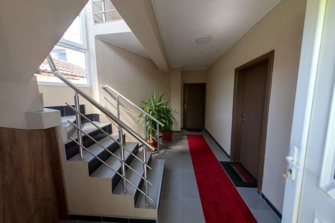 DIONIS Rooms&Apartments Prilep Buitenkant foto
