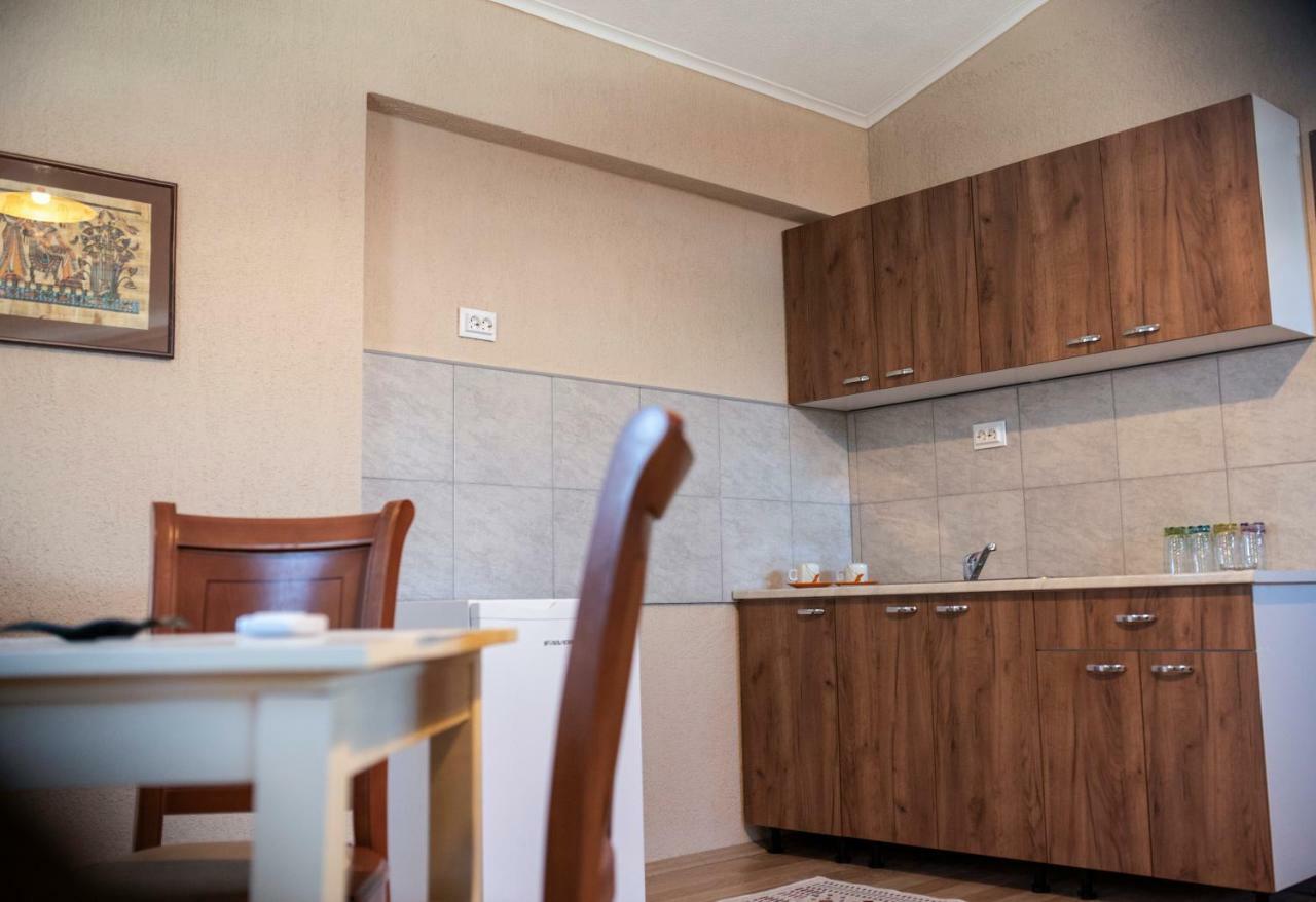 DIONIS Rooms&Apartments Prilep Buitenkant foto