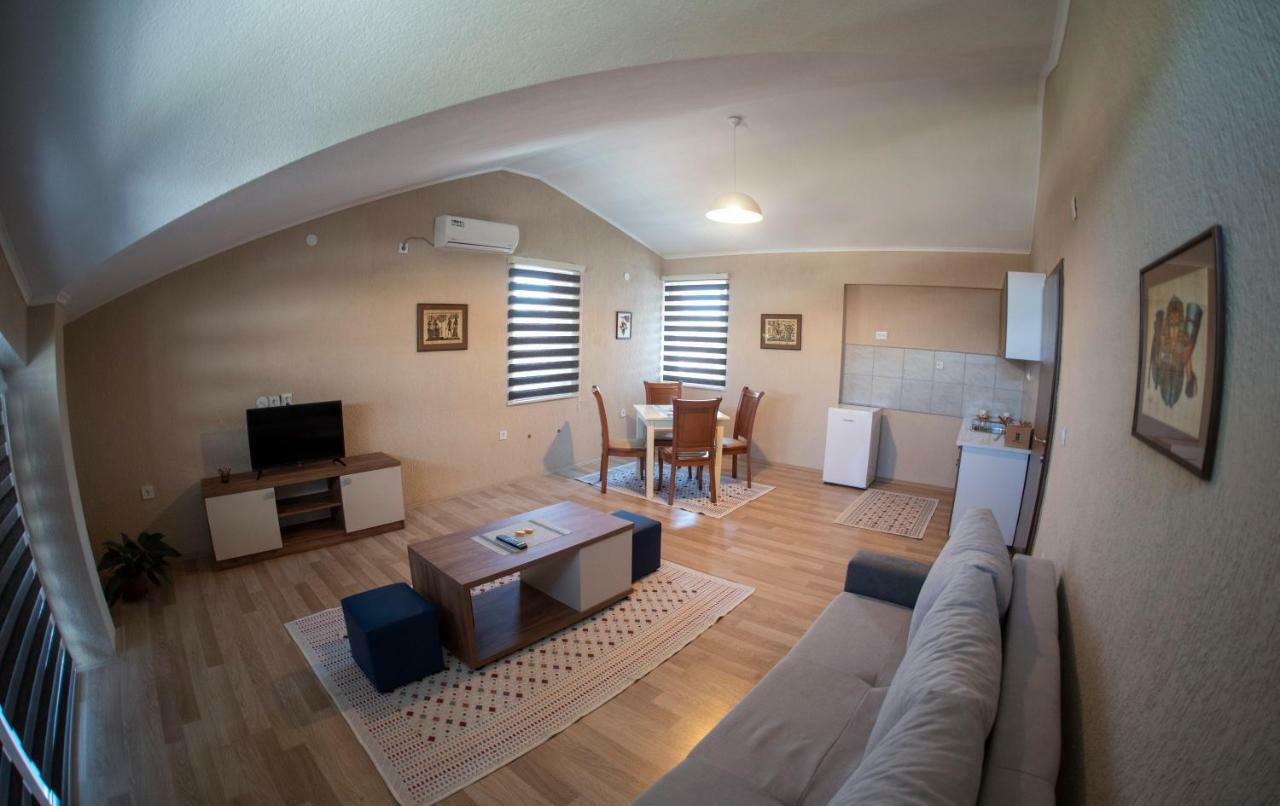 DIONIS Rooms&Apartments Prilep Buitenkant foto